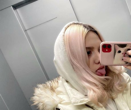 milena pretty pornstar photo