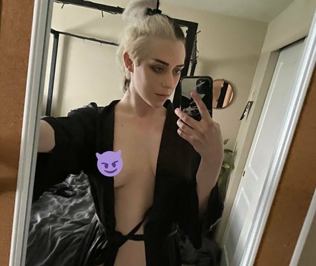 kawaiibesu hot pornstar photo