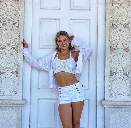 Isabella DuCharme best star image