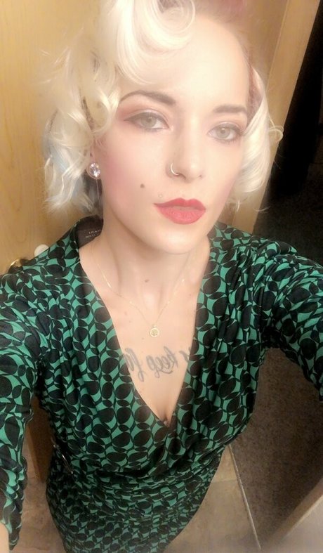 valkyriequeen27 star top galleries