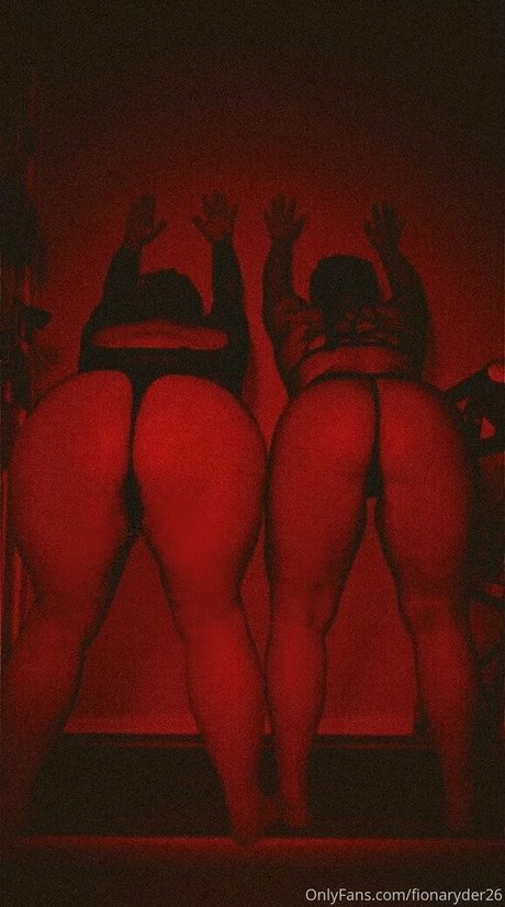 fionaryder26 top pornstar image