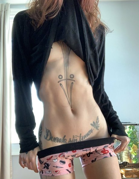 thecamdamage porn star image