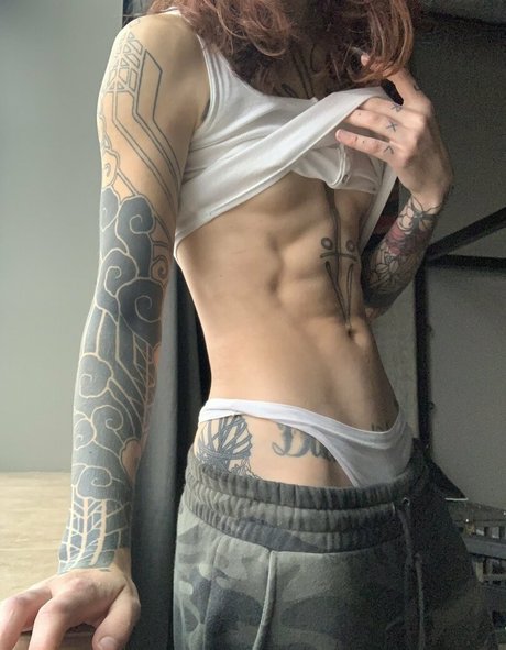 thecamdamage adult star picture