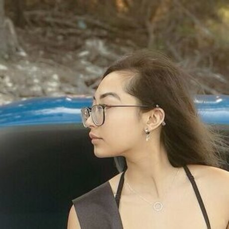 Jackie Izawa porn model photo