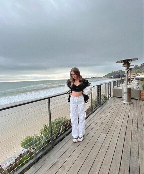 Lexy Kolker beautiful star picture