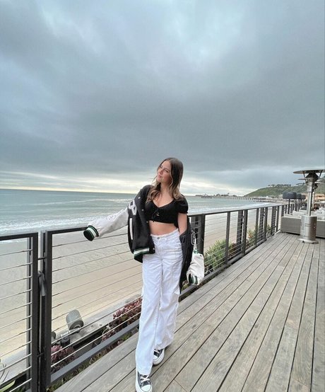 Lexy Kolker sex model picture