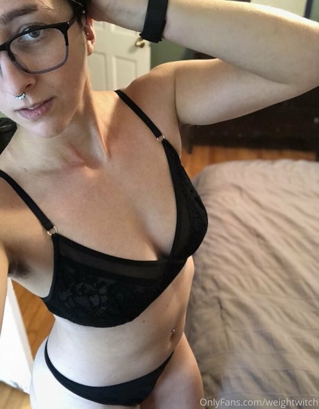 weightwitch xxx model image