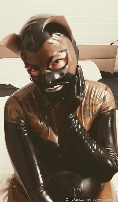 heavyrubberette star image