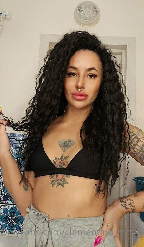 clementina moon model free images