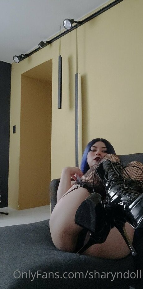 Sharyndoll perfect pornstar pic