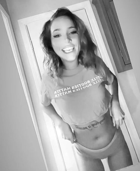 Taylor Weeks top actress image