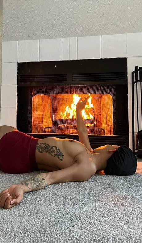 god isadina model naked image