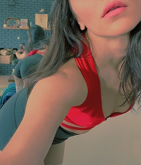 Kjaneway model free image