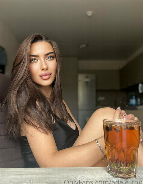 adele top star hot pictures