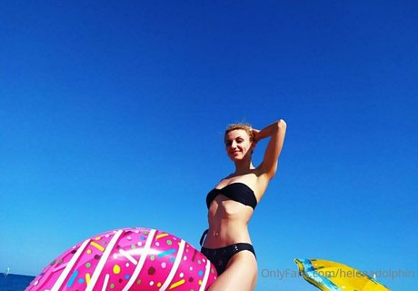 helenadolphin free actress photo