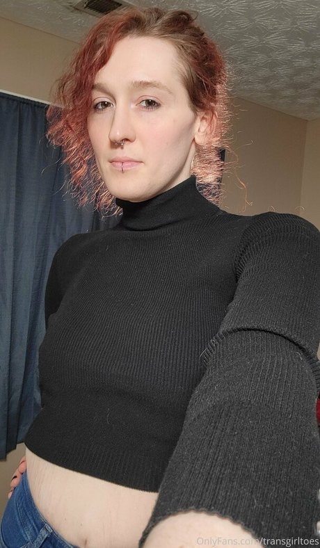 transgirltoes model erotic pictures