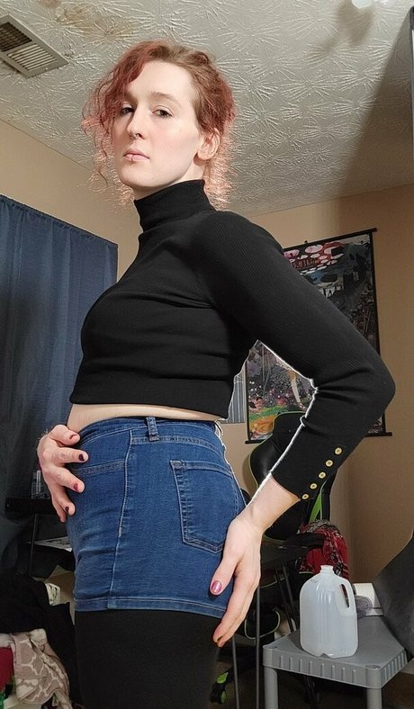 transgirltoes model naked images