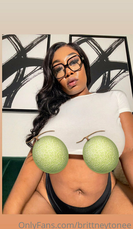 brittneytonee star porn image