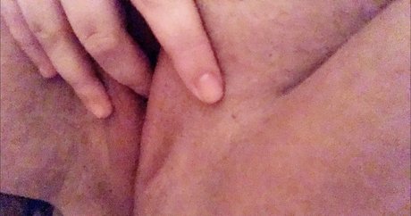 gothykiki pornstar photo