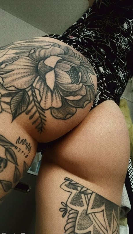 tattooed princess 97free naked pornstar photos