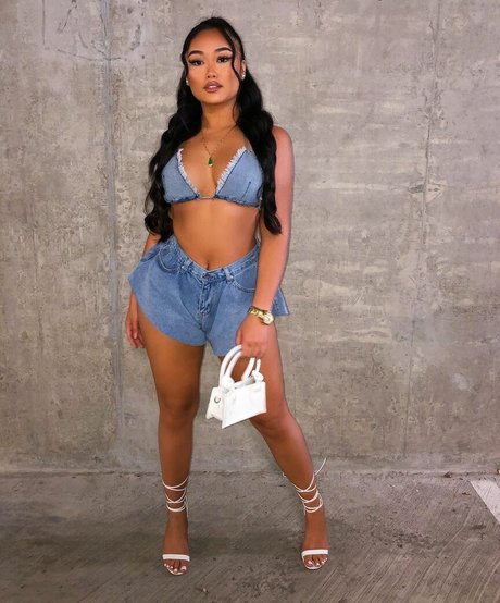 annouveauriche naked model galleries