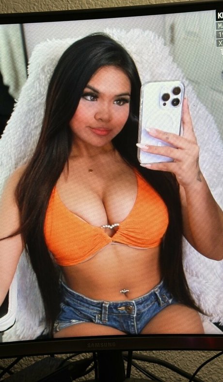 janifest model pornographic pic