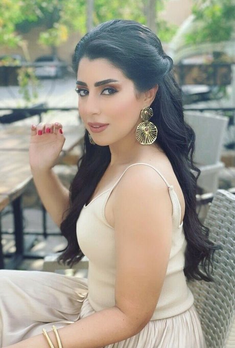 Ayten Amer pornographic star img