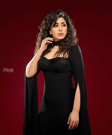 Ayten Amer hot model images