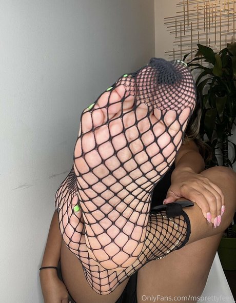 Msprettyfeet free pornstar archive