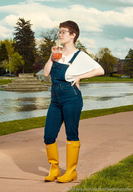 dicksinthedishwasher top model pic