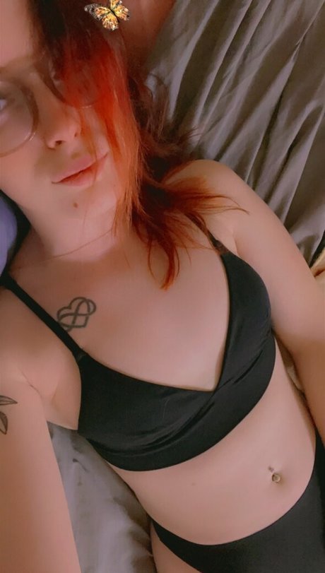 miniloupxxx pornographic model pics