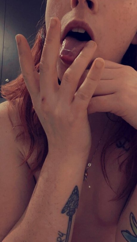 miniloupxxx pornstar erotic gallery