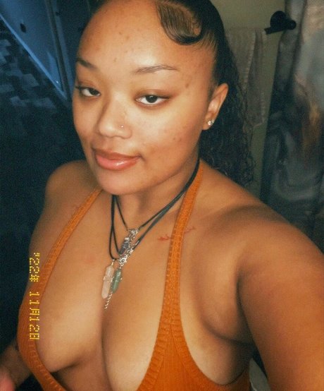 blasianhoney__ star nude picture