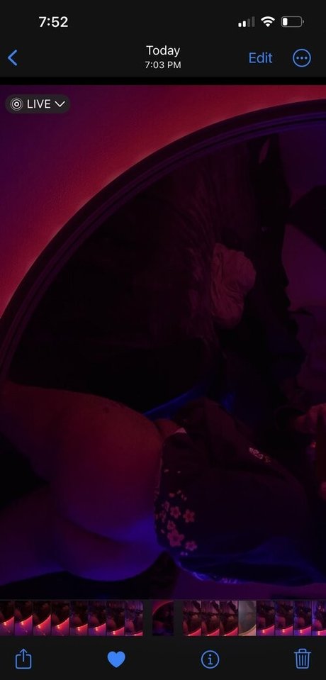 BadGyalGoodLife high quality model photo