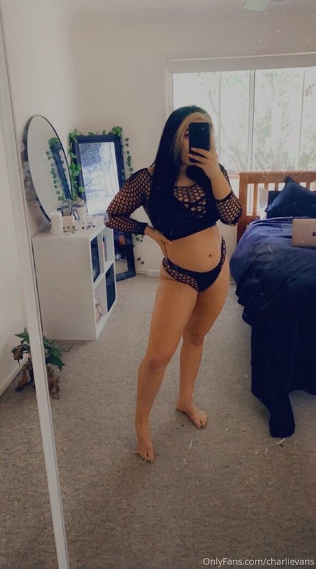 Charli Evans top model photos