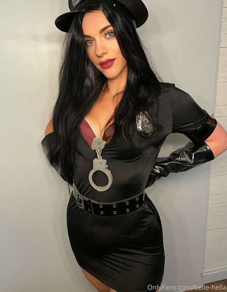 belle hella hd model pics