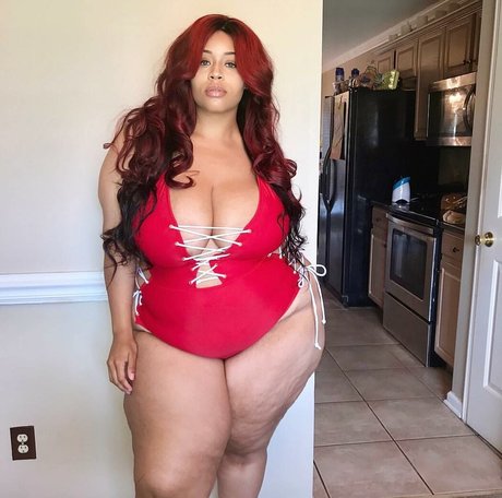 Jasmine Gunn star hd photos