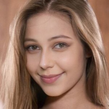 ImSarahisizzu sexy model img