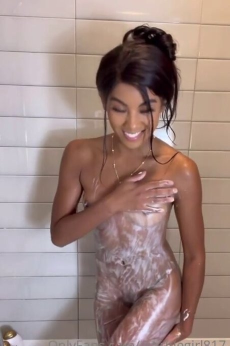 Marble Girl erotic model pictures