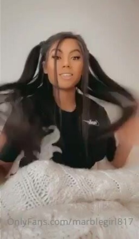 Marble Girl model art gallery