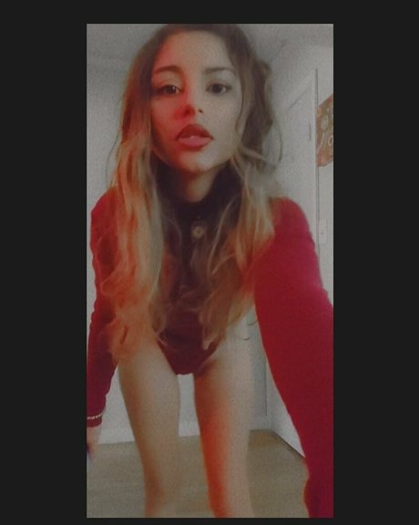 selenathalatina pretty model pictures