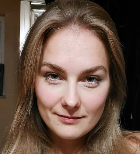 naked trans onlyfans hot images