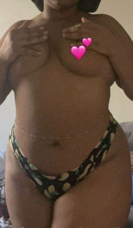 northernsouthernpeach naked model images