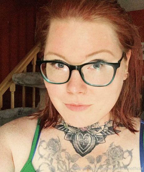 thick milf onlyfans free sexy pic