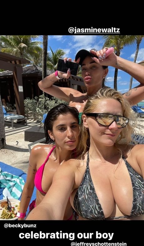 Alexandra Vreeland best star photos