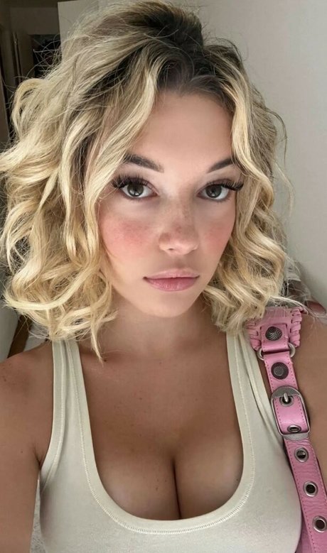 Sarah Snyder sex pornstar photos