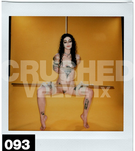 crushedvelvetx free star picture