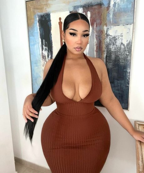 Marie Assie star erotic image