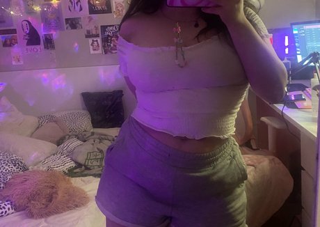 Holyhollyphoebe beautiful pornstar gallery