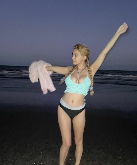 Sandra Sanchez model pornographic image